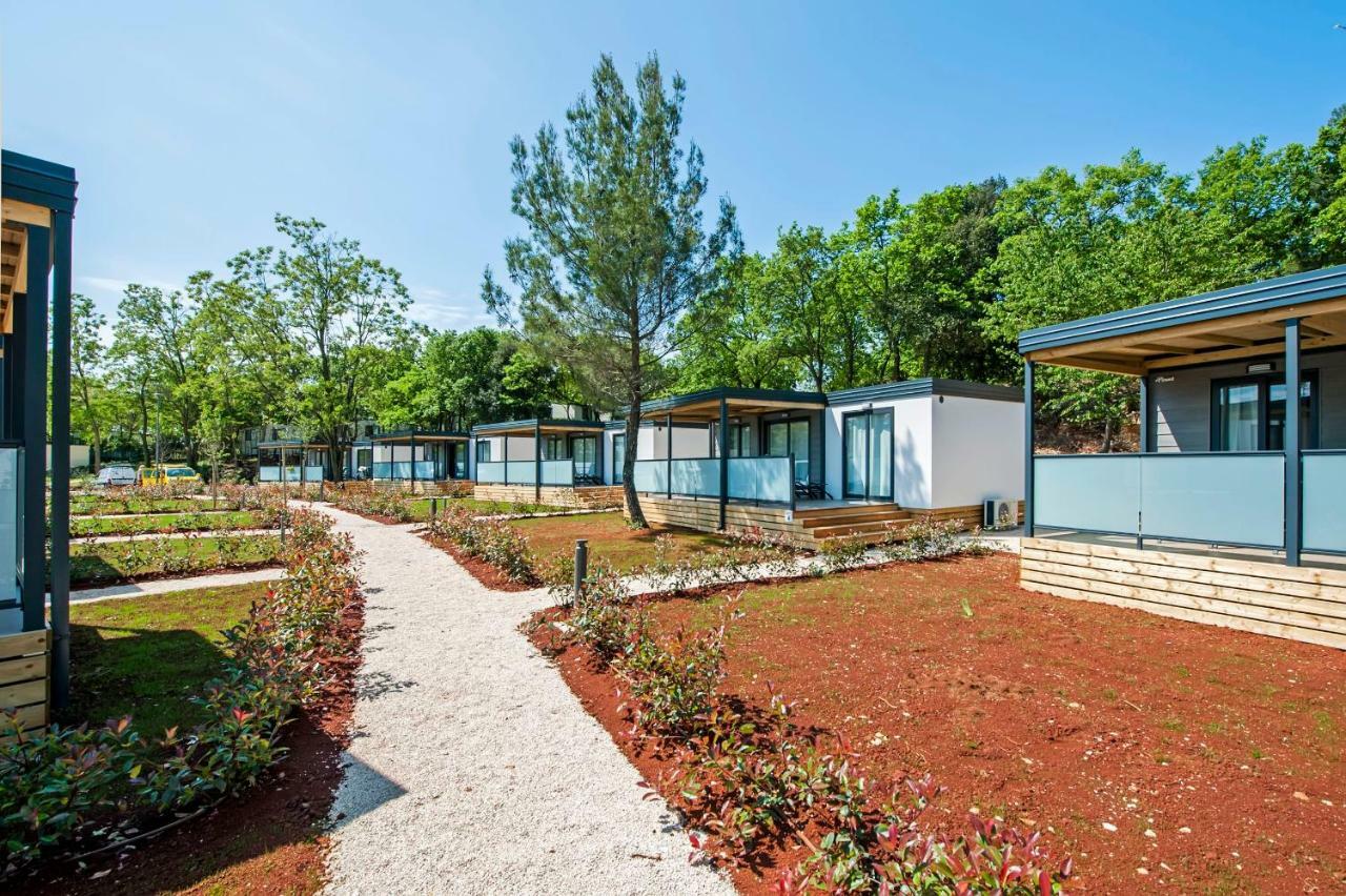 Eurocamp Mobile Homes At Fkk Nudist Campsite Solaris Tar-Vabriga Eksteriør bilde