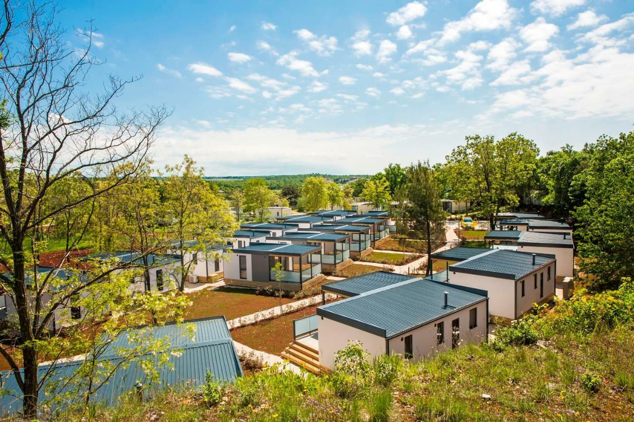 Eurocamp Mobile Homes At Fkk Nudist Campsite Solaris Tar-Vabriga Eksteriør bilde